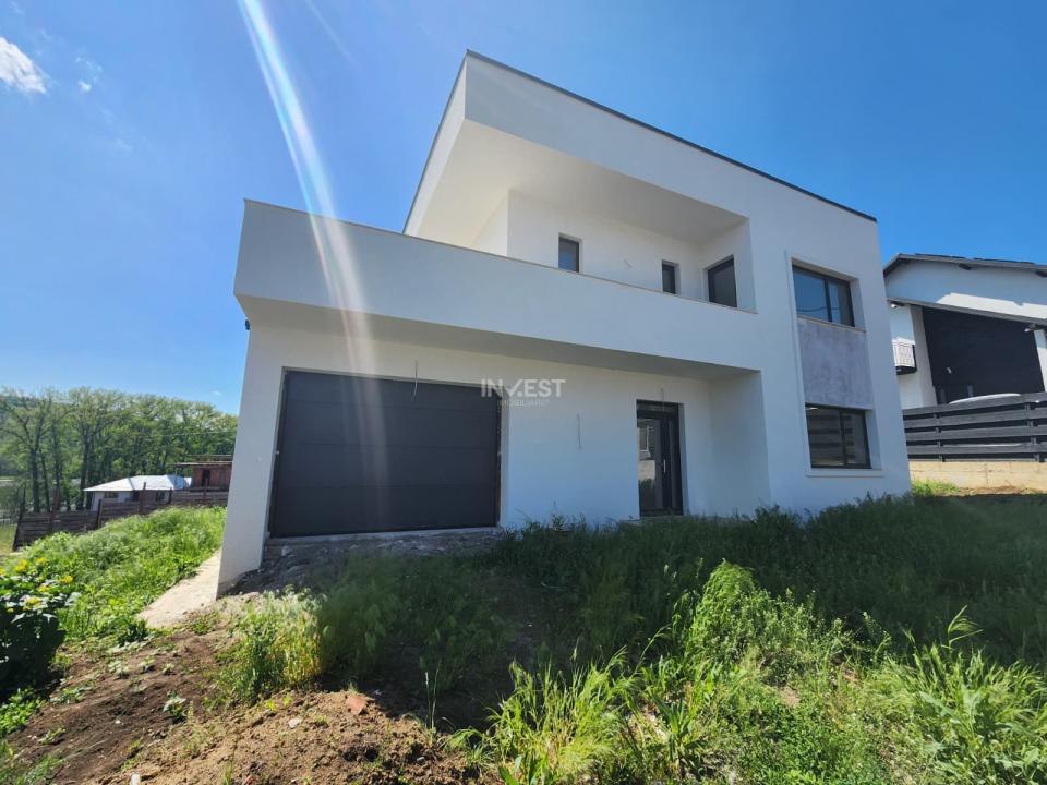 Casa individuala , 4 camere, 3 bai, garaj 26 mp , terasa 40 mp, VALEA ADANCA - 1