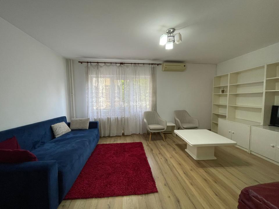  Apartament 3 Camere în Canta, Ideal pentru Studenți, Mutare Imediată - 2