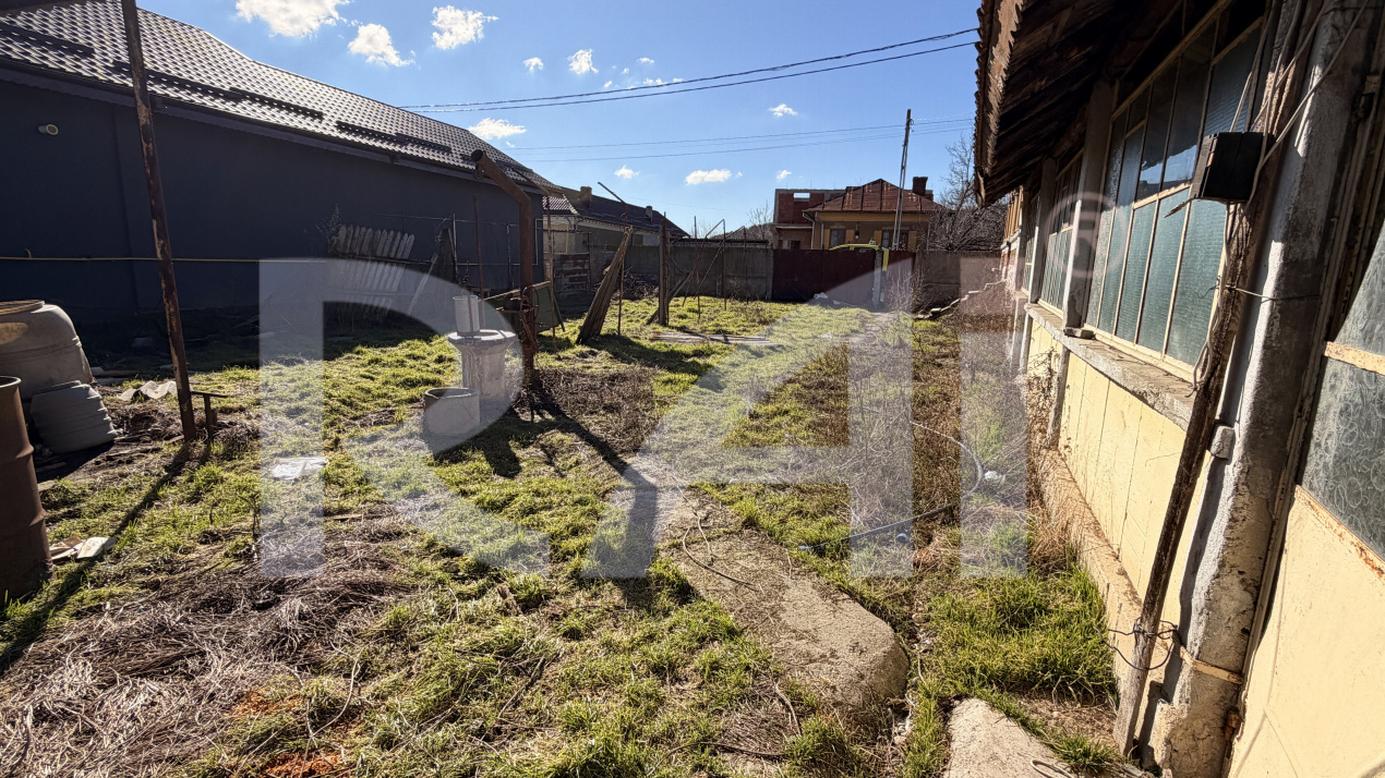 Casă cu teren 361 mp în Podari | Schimb cu garsonieră acceptat