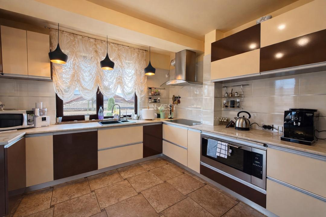 Vilă cu 7 camere și 825 mp teren în cartierul Bucium-Iasi - 27