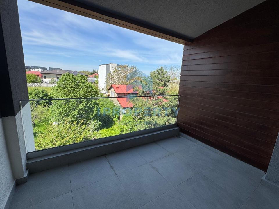 Închiriere Casă 5 camere în Pipera, P+ 2 ETAJE, PARCARE, CURTE, CENTRALA - fotografie proprietate 15