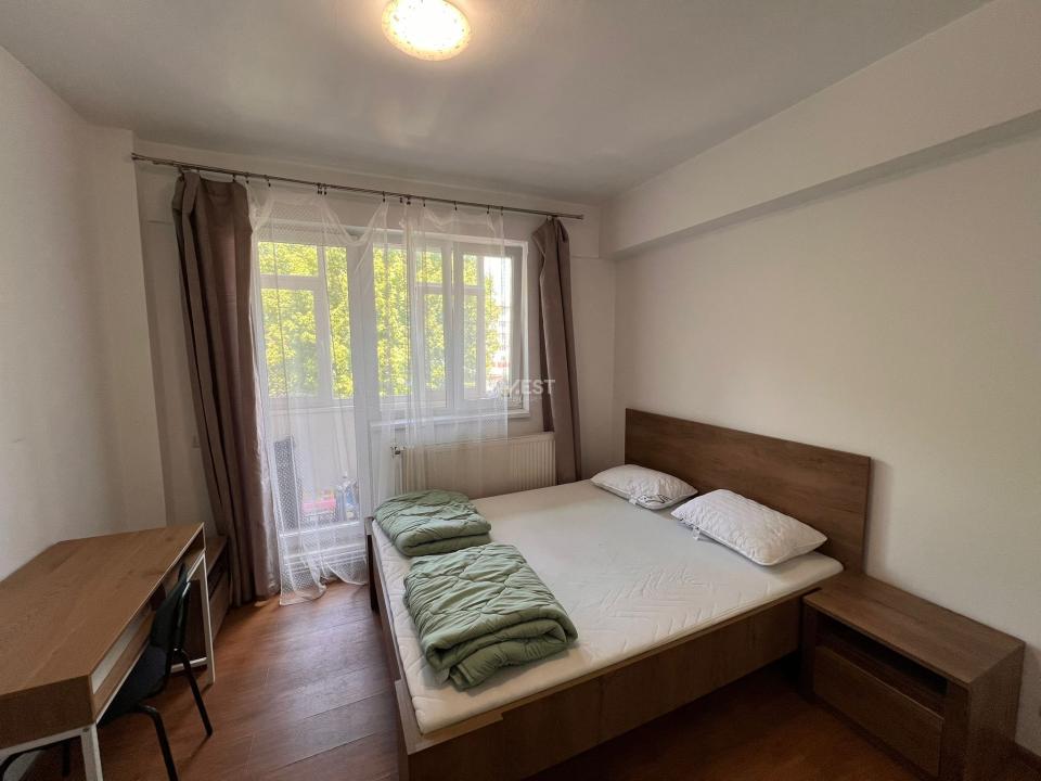 Apartament 4 camere, 2 băi, etaj 1, Tătărași - 1