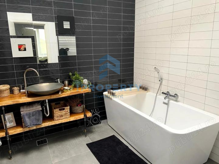 Vila | 4 Camere | Giulesti Sarbi | Curte 300mp | Centrala proprie | - fotografie proprietate 8