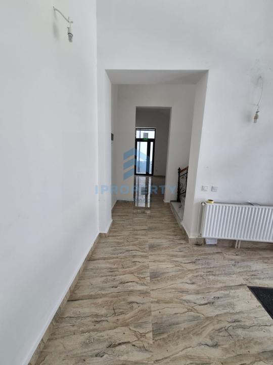 Vila 1200 mp Cismigiu Renovata cu parcare diverse activitati  - fotografie proprietate 21