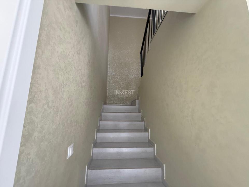 Casă Rediu Placă de beton COMISION 0 - 4