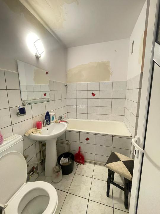 Apartament 2 camere-Podu Ros-Cantemir-etaj 1 - 9