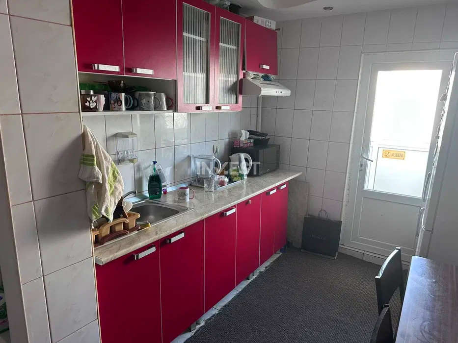 Apartament 3 camere decomandat-Baza 3-etaj intermediar - 1