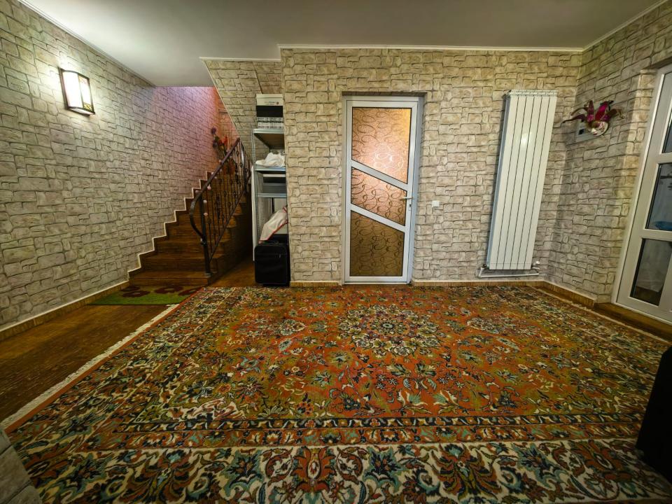 Comision 0%, Casa cu etaj si mansarda, 7.200 mp teren, comuna Probota