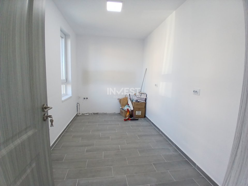 Vila D+P+1E, 270mp utili pretabila si ca spatiu zona Valea Lupului - 11