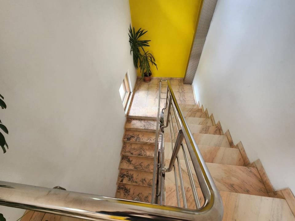 Spatiu de inchiriat , zona centrala , 80 mp , baza Copou - 6