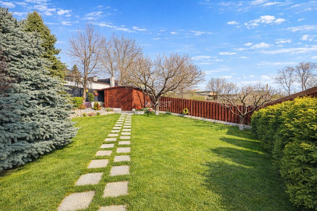 Vilă cu 7 camere și 825 mp teren în cartierul Bucium-Iasi - 2