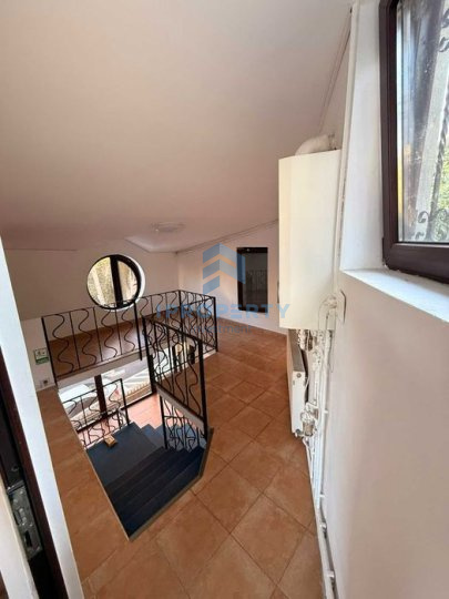 Parcul Carol | Casă 7 camere | Predabila pentru firme, cabinete, birouri | Curte - fotografie proprietate 7