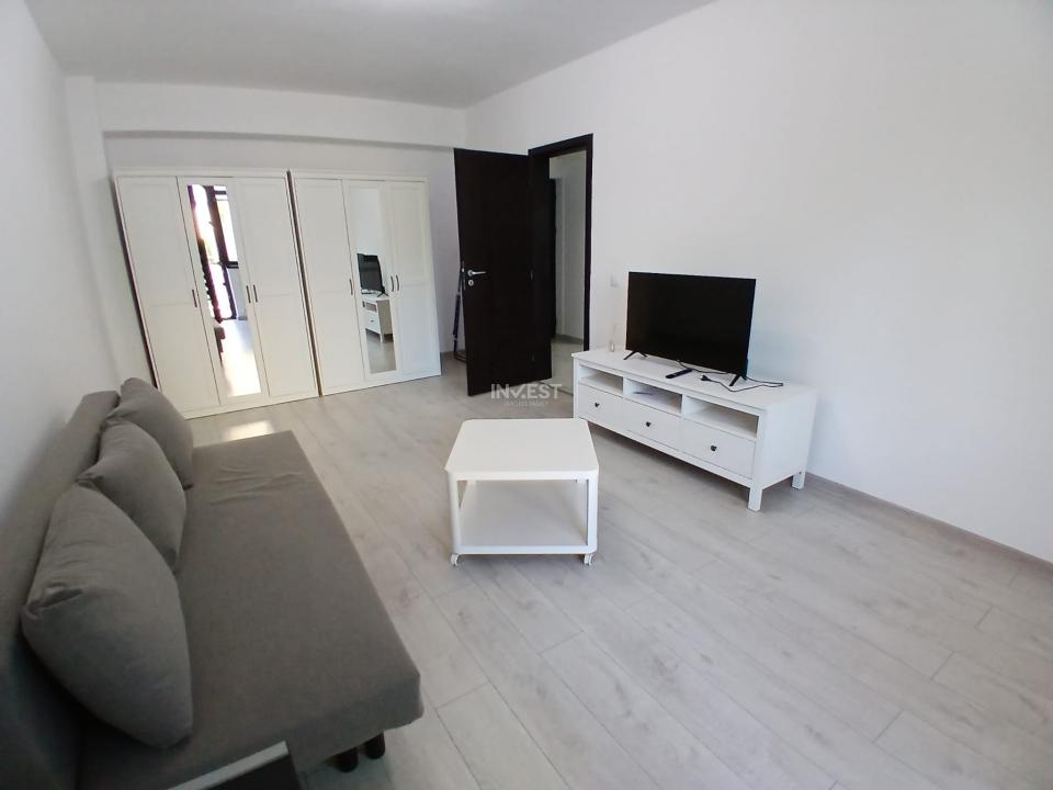 Apartament 1 camera, Brown Luxury, parter inalt, balcon si loc de parcare, 350€ - 2