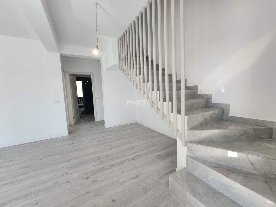 CASA DE VANZARE, 4 CAMERE 2 BAI SI MAGAZIE , VALEA ADANCA- 5 DRUMURI - 11