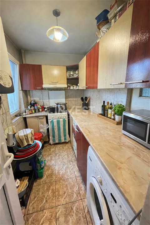 Apartament 2 camere decomandat-Podu Ros-etaj 3-bloc fara risc - 2