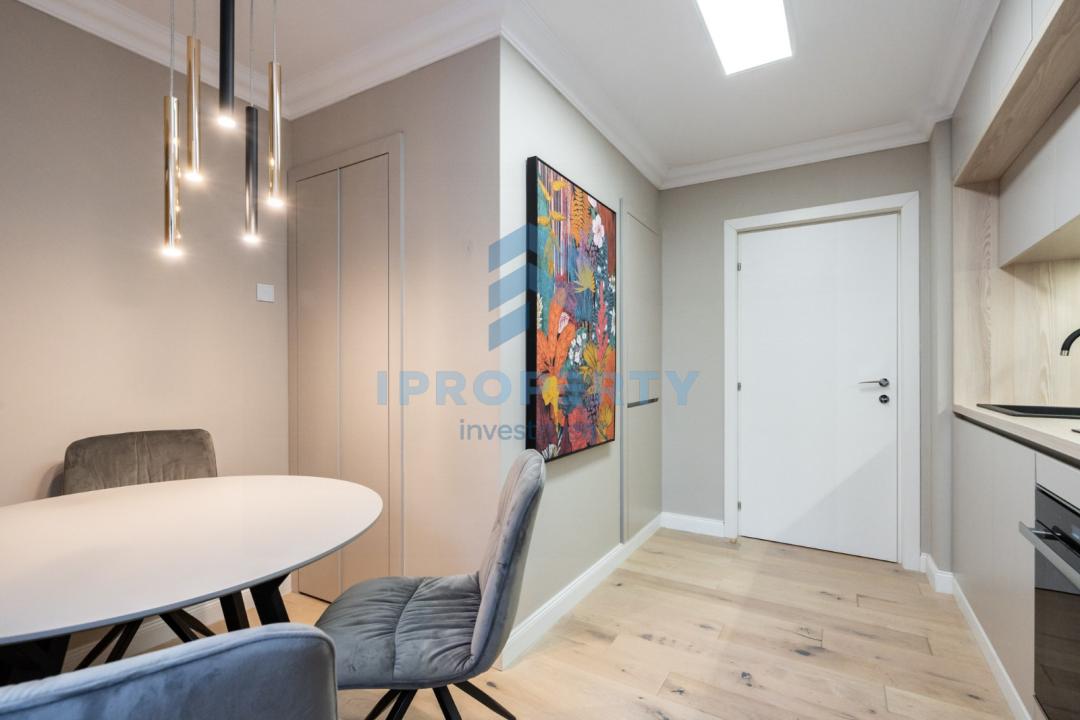 Apartament cu 4 camere mobilat Designer zona Victoriei Guvern  - fotografie proprietate 11