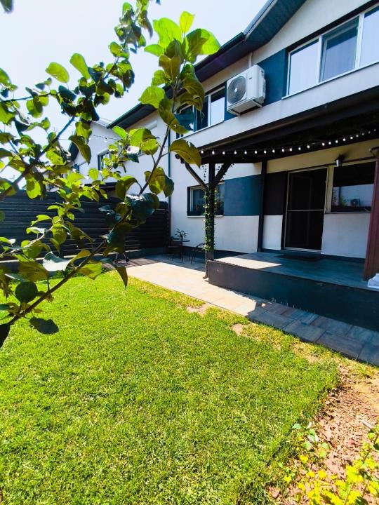 Duplex modern in Pipera, de inchiriat cu 3 locuri de parcare și gradina 50 mp