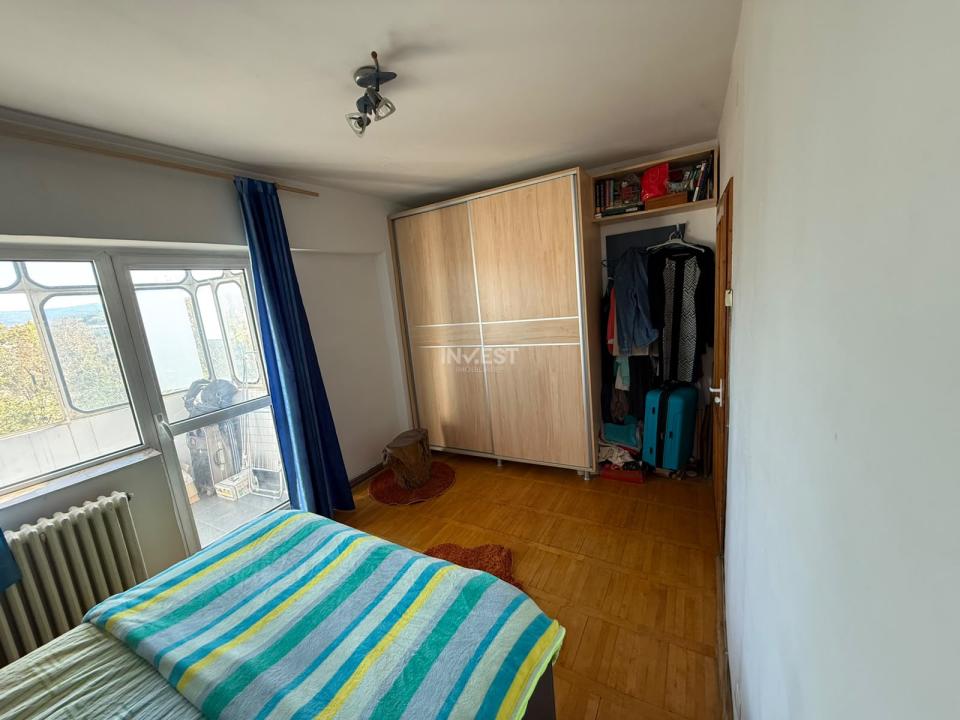 Apartament 3 camere decomandat-72mp-etaj intermediar-Bld Socola - 2