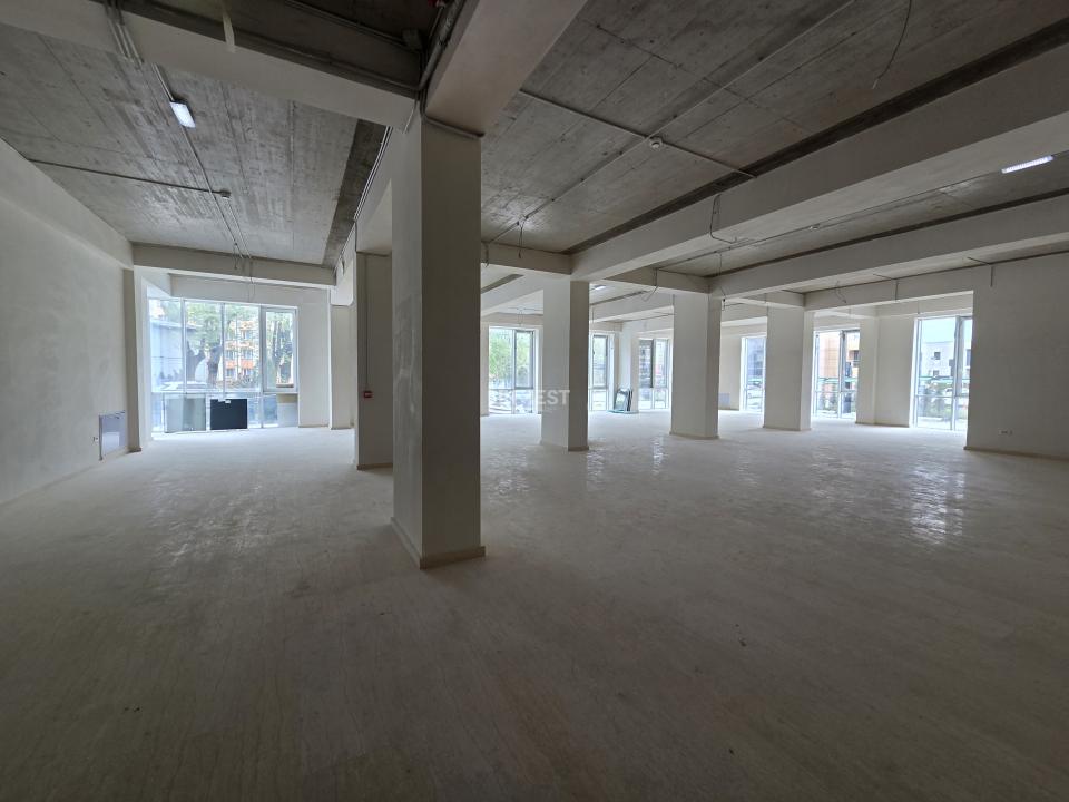 Spatiu de vanzare-Complex Azimut-COMISION 0% - 3