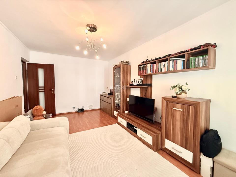 Apartament cu 3 camere - renovat - 61 MPU - Nicolina Lidl - 1