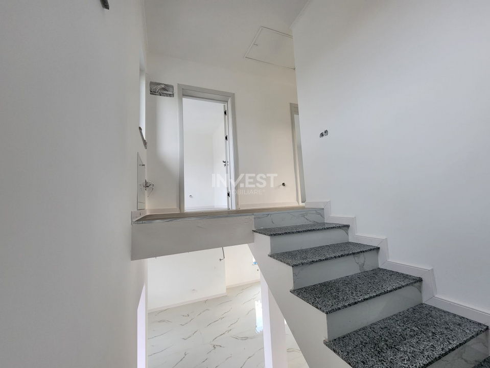 CASA INDIVIDUALA, 4 CAMERE, 2 BAI, 115 MP UTILI, MIROSLAVA-LIDL - 4