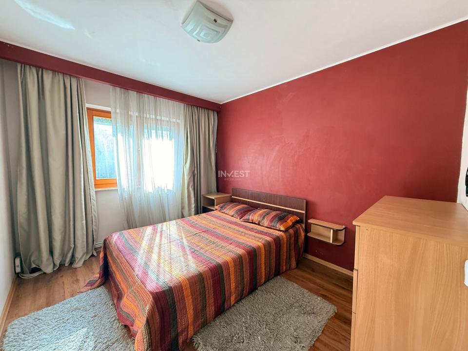 Apartament 3 camere decomandat etajul 2 - zona Nicolina Lidl - 2