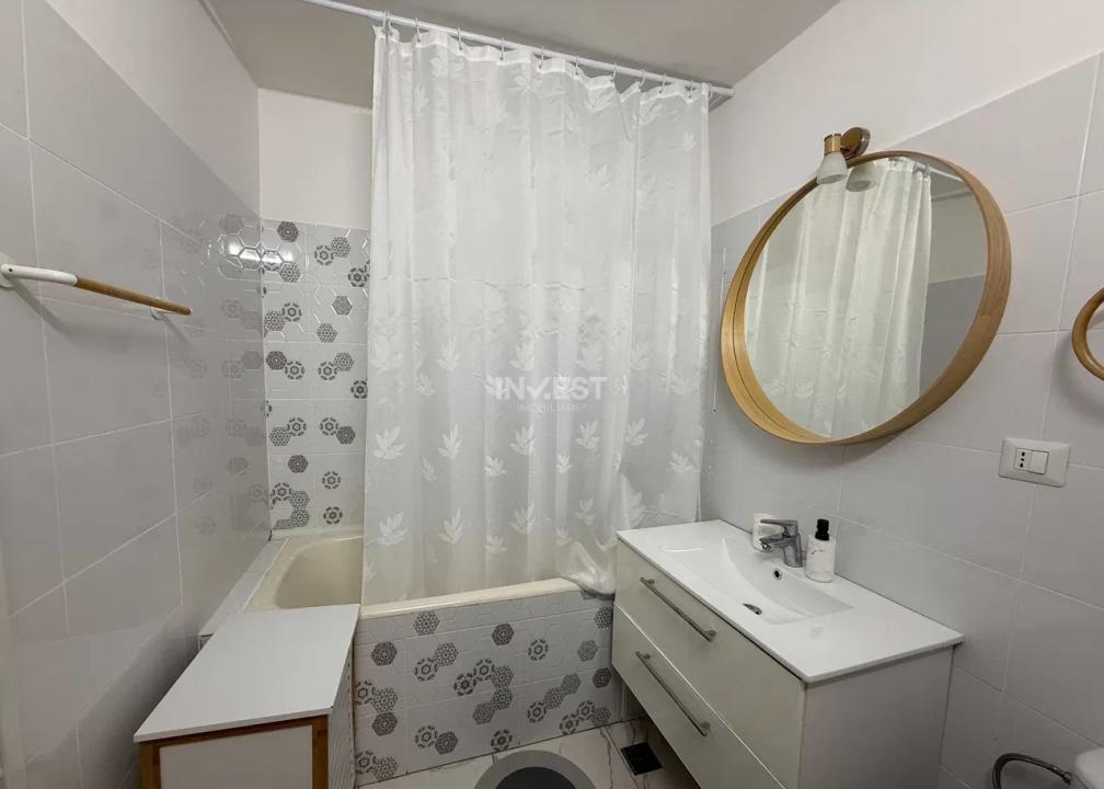 Apartament cu 3 camere decomandat, zona Nicolina (str. Orientului) - 5