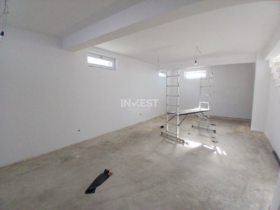 Vila D+P+1E, 270mp utili pretabila si ca spatiu zona Valea Lupului - 9