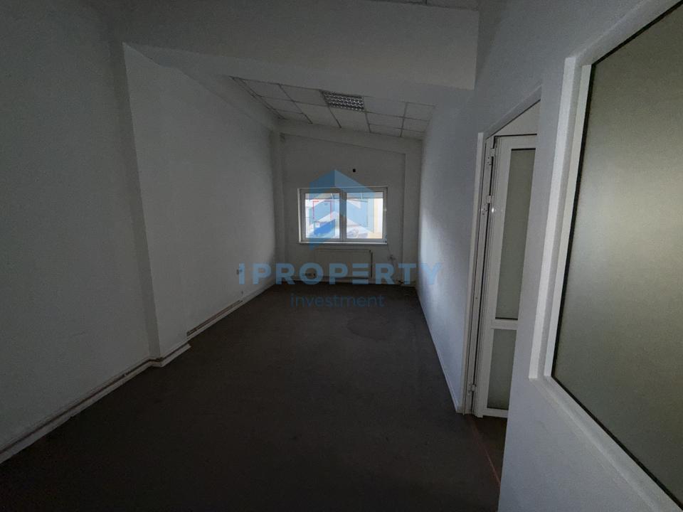 Vânzare ansamblu 2 Case 10 camere în Timpuri Noi cu curte privata - fotografie proprietate 17