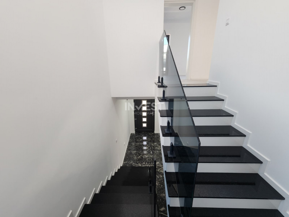 CASA PREMIUM, 4 CAMERE, 2 BAI, 132 MP UTILI , 750 mp teren, MIROSLAVA - 21