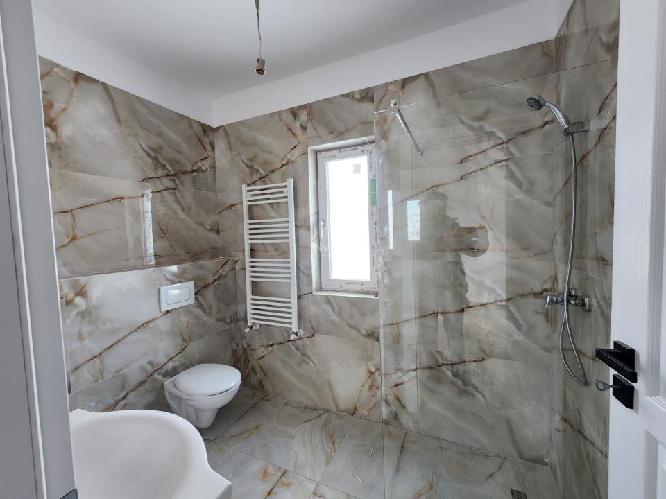 CASA INDIVIDUALA , 4 CAMERE,2 BAI, 530 MP TEREN, MIROSLAVA - 7