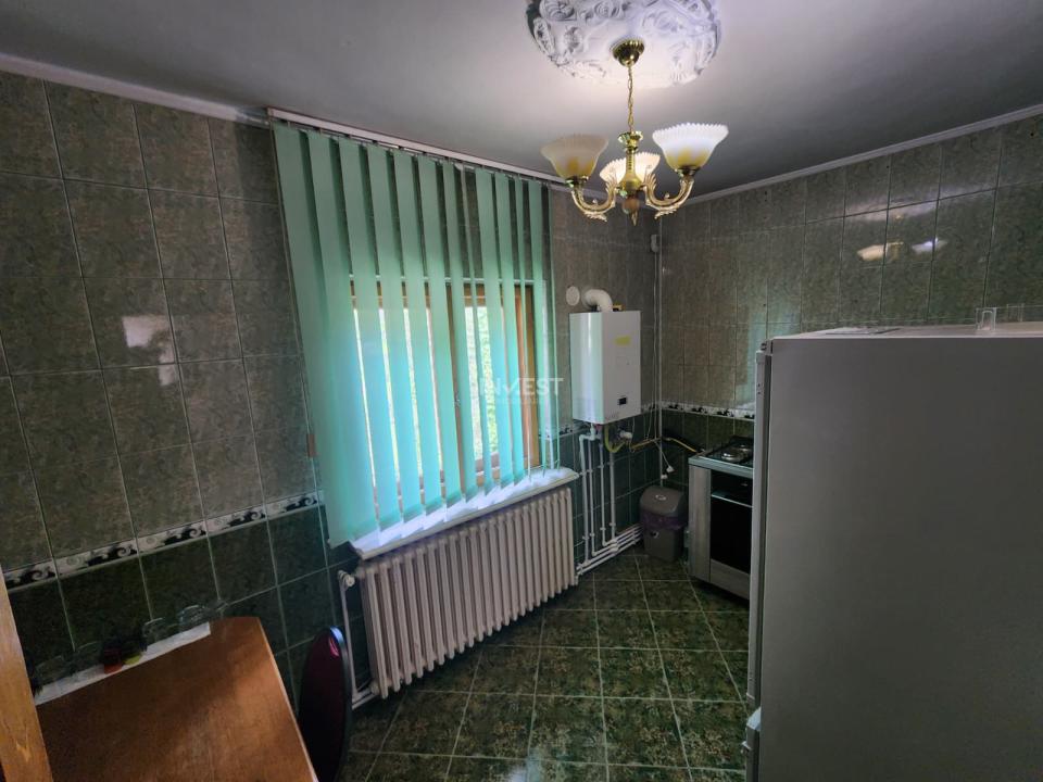 Spatiu de inchiriat , zona centrala , 80 mp , baza Copou - 5