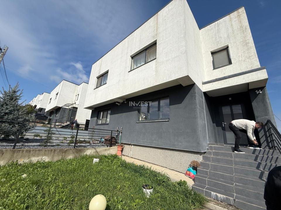 Casă Rediu Placă de beton COMISION 0 - 2