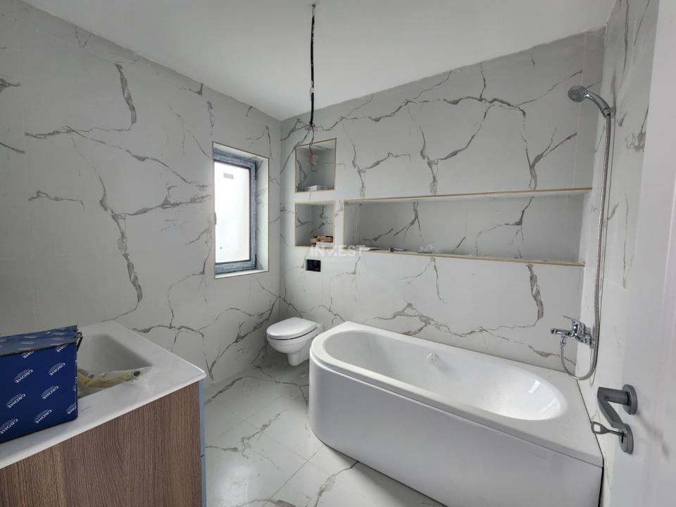 Casa individuala,4 camere,2 bai,110 mp utili,500 mp teren,20 mp Beci, Miroslava - 5