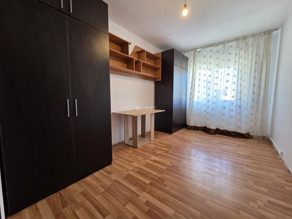 Apartament 2 camere, decomandate, etaj intermediar  - 4