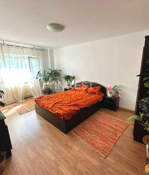 Apartament cu 1 cameră decomandat - etaj 1 - zona Gării Internaționale - 1