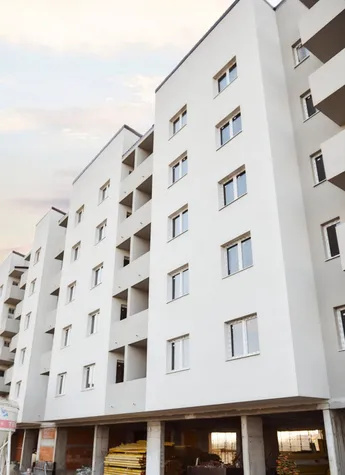 Apartament cu 3 camere in zona de Sud / Metrou Apartorii Patriei