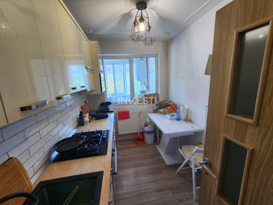 Apartament 3 camere decomandat-71mp-etaj intermediar-Piata Nicolina - 5