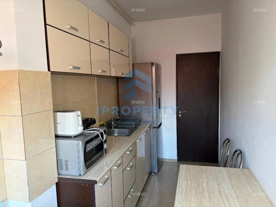 Închiriere Apartament 3 camere în Titan Centrală Proprie - fotografie proprietate 10