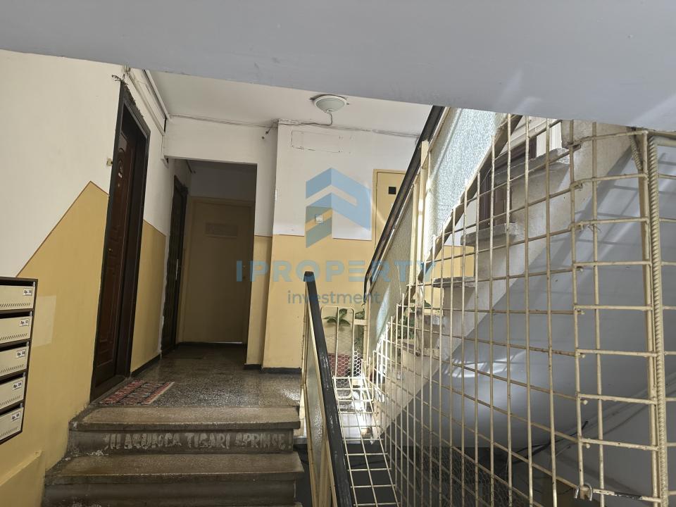 Berceni | 2 Camere | 49 MP | Bloc 1978 | Etaj 4/4 | Reabilitat | - fotografie proprietate 9