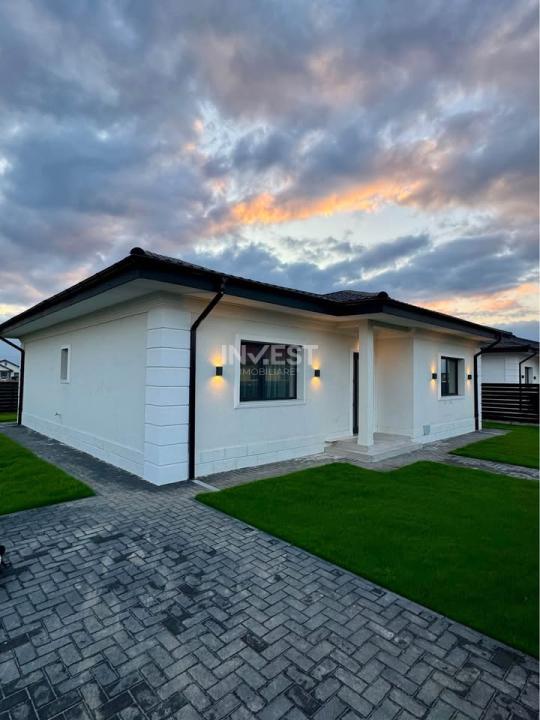 Casa cu 4 camere , Valea Ursului-Vorovesti , pozitie buna - 1