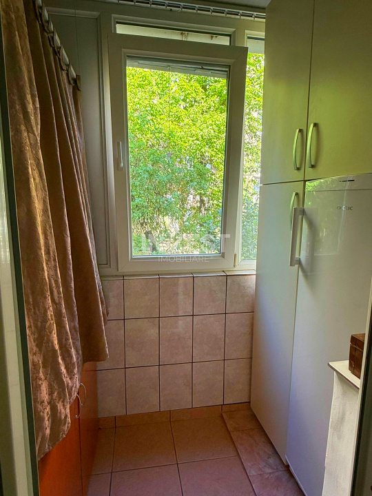 Apartament 2 camere-Podul de Piatra-etaj 1 - 4