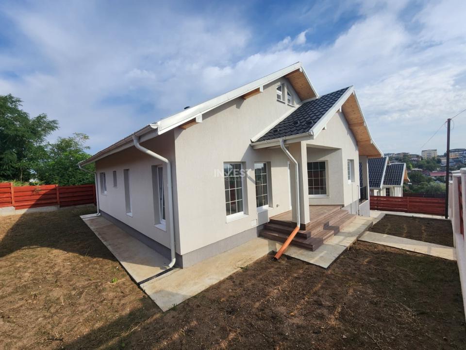 CASA INDIVIDUALA 4 CAMERE + BECI , PLACA DE BETON PESTE ETAJ , VALEA ADANCA  - 1