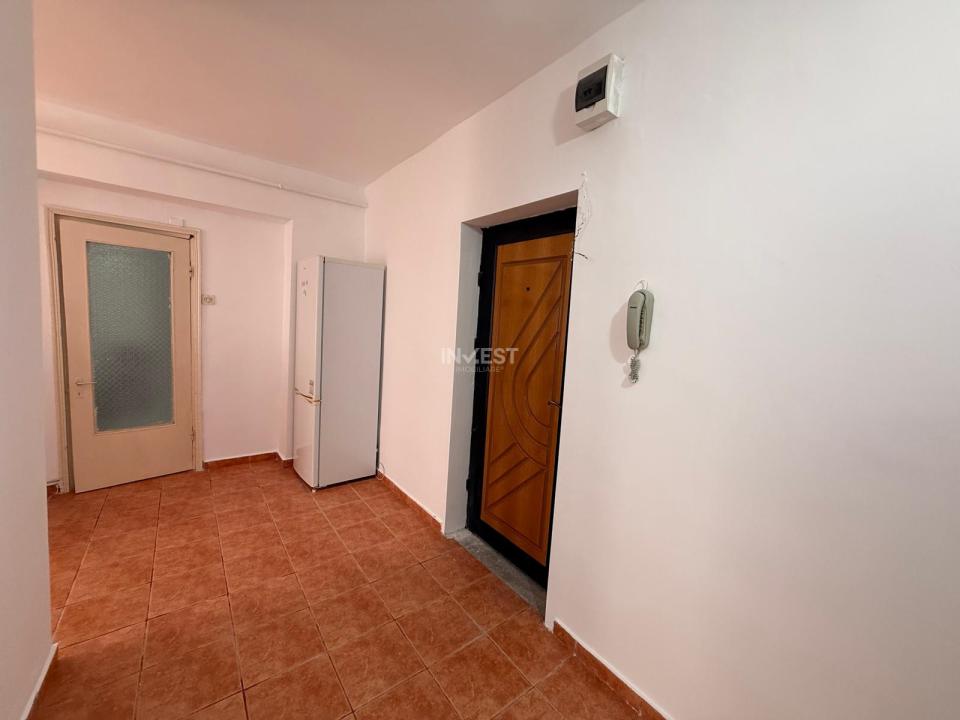 Apartament cu 1 cameră decomandat 40MP - etaj 2/8 cu lift - bloc 1986 - 8