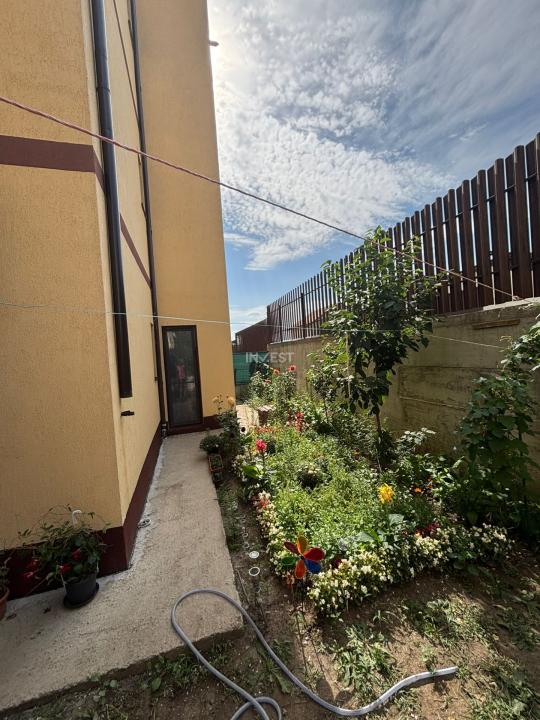 APARTAMENT CU 3 CAMERE, 89 MP DE CURTE , CAPAT CUG - 3