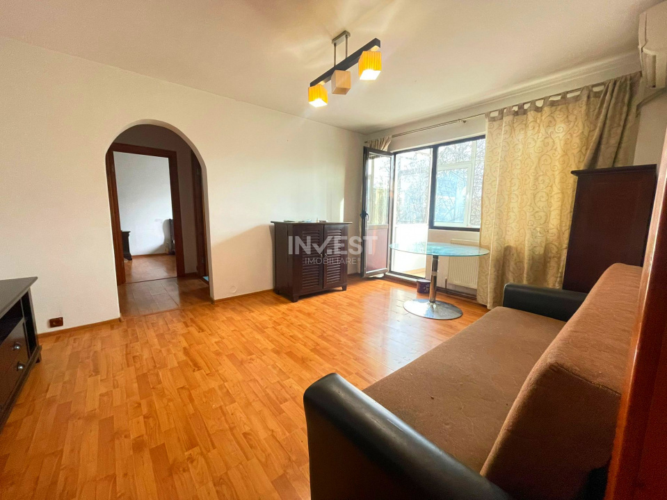 Apartament 2 camere-Pod de Piatra-etaj intermediar-bloc fara risc