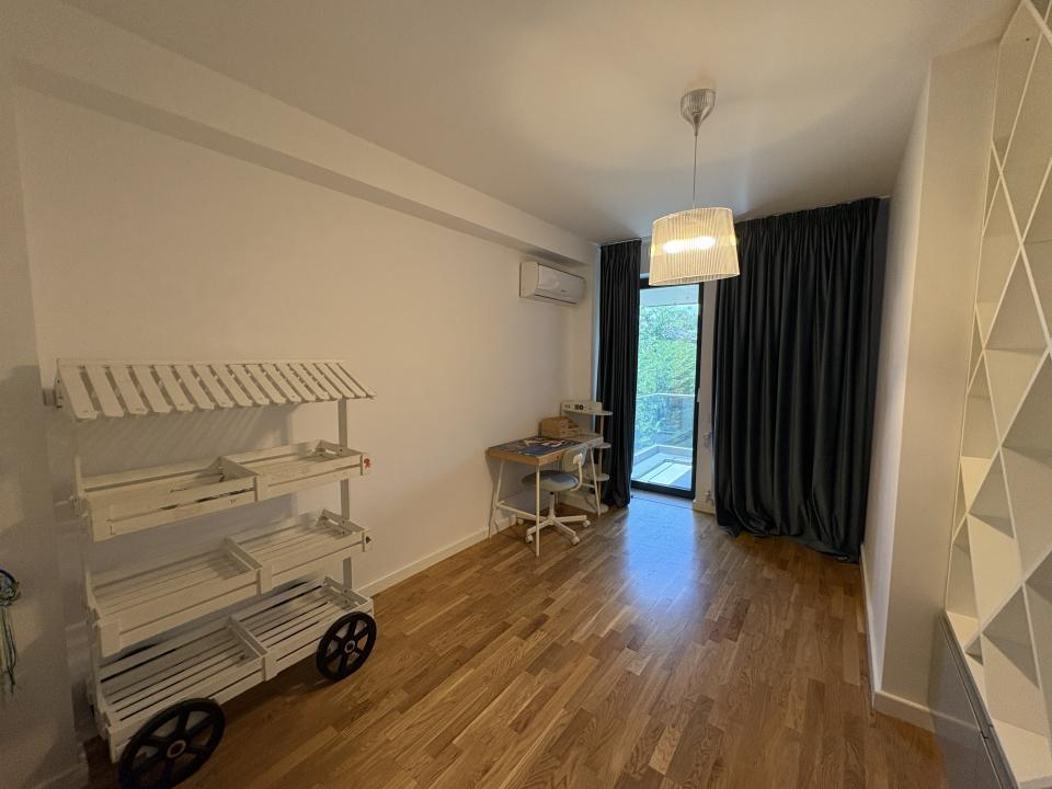 Vila 5 Camere + Birou Matei Millo Pipera Curte Privata 2 Parcari