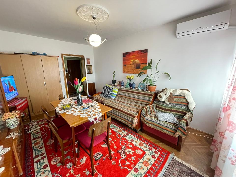 Apartament 3 camere-Podu Ros-70 mp-sens giratoriu - 8