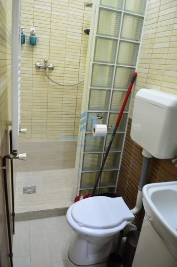 Romana  Garsonieră -DECOMANDATA -5 MINUTE METROU  - fotografie proprietate 6
