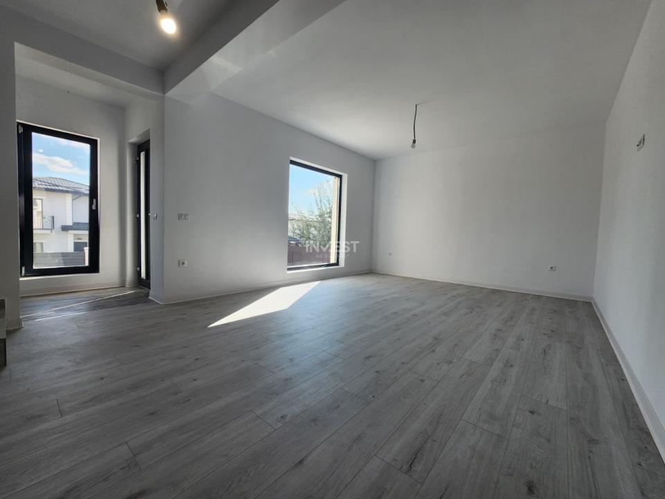 CASA DE VANZARE, 4 CAMERE 2 BAI SI MAGAZIE , VALEA ADANCA- 5 DRUMURI - 14
